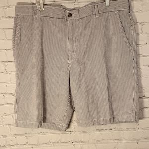 Men's Blue Seersucker Size 42 Striped IZOD Bermuda Shorts